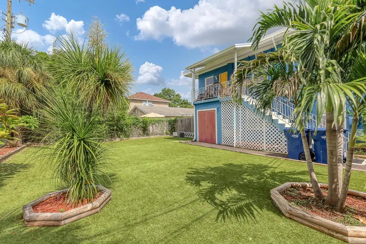 Great Location With Large Garden 2Br Apt Apartment Tampa